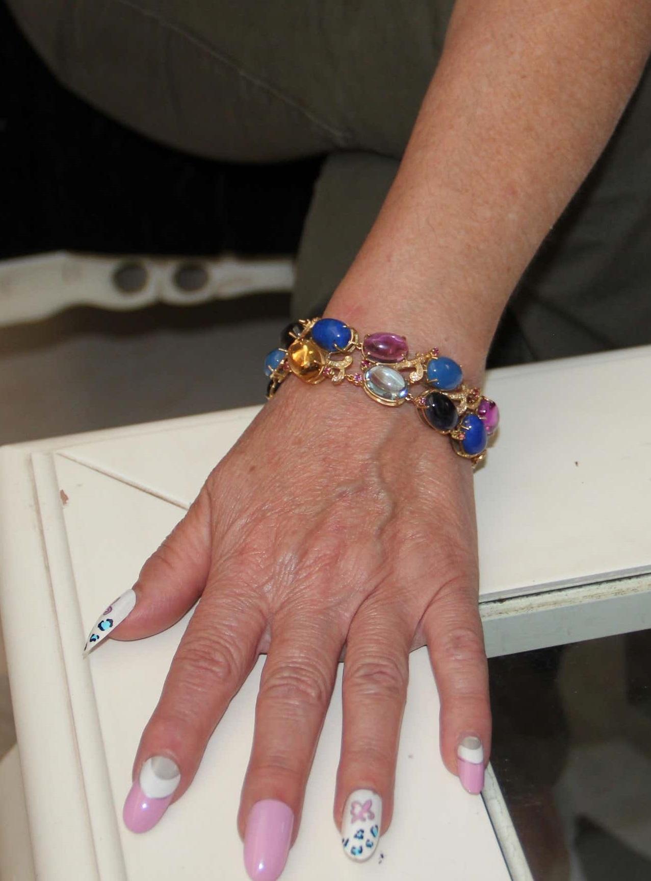 Handcraft Semiprecious Stones 18 Karat Yellow Gold Diamonds Cuff Bracelet For Sale 9