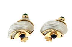 Handcraft Shell 14 Karat Yellow Gold Emerald Seaman Schepps Clip-On Earrings