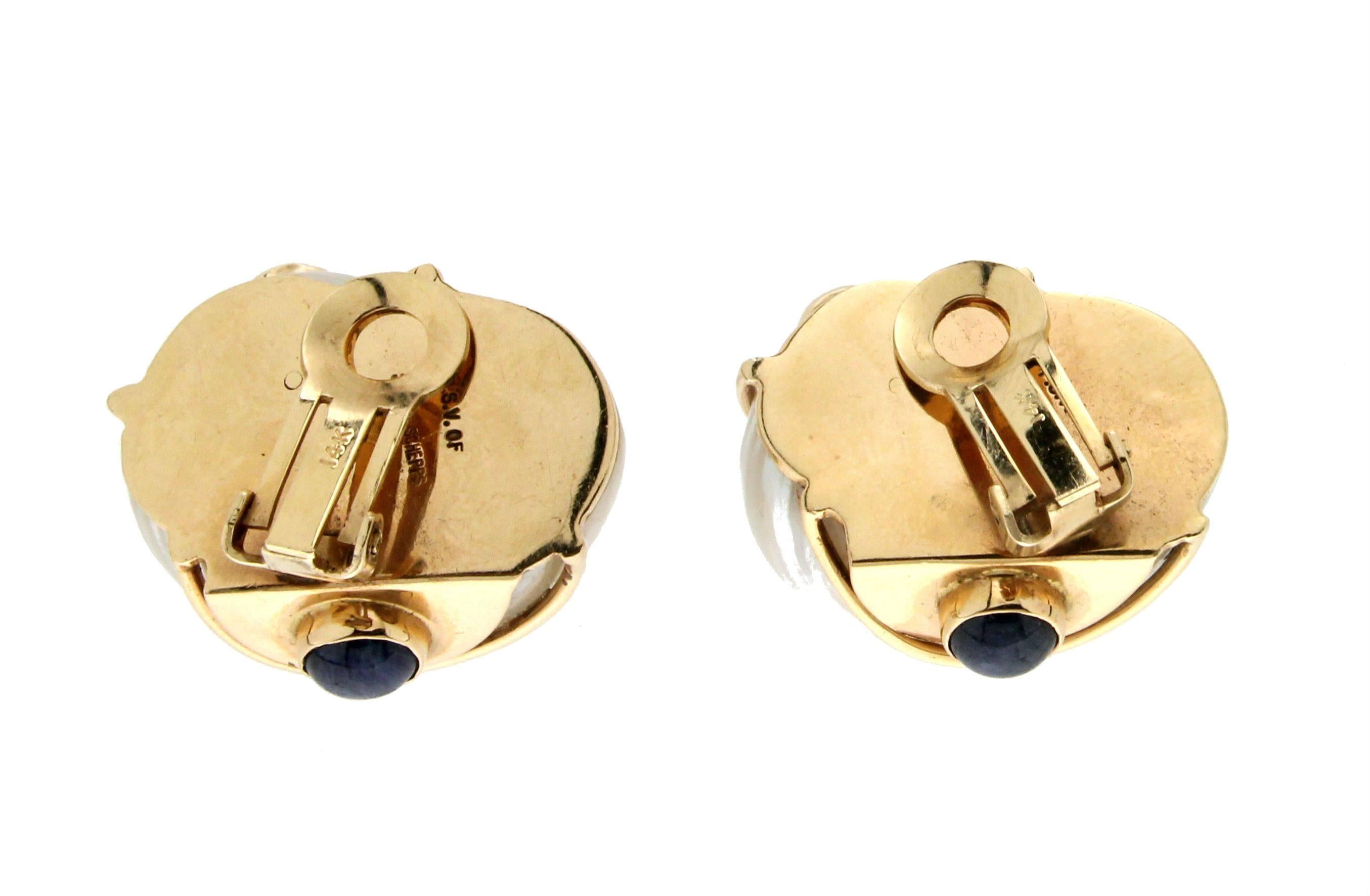 Handcraft Shell 14 Karat Yellow Gold Emerald Seaman Schepps Clip-On Earrings In New Condition In Marcianise, IT