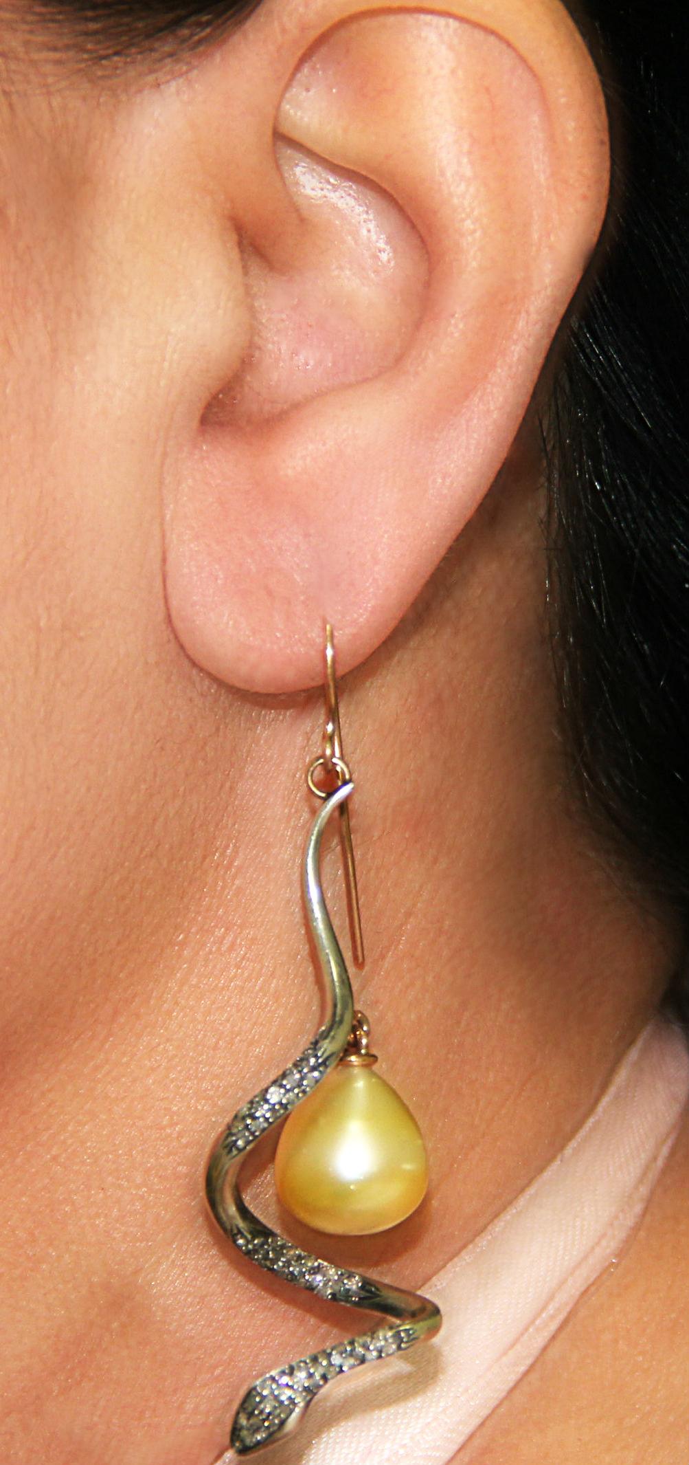 Handcraft Snake 9 Karat Yellow Gold Diamonds Baroque Pearls Drop Earrings For Sale 2