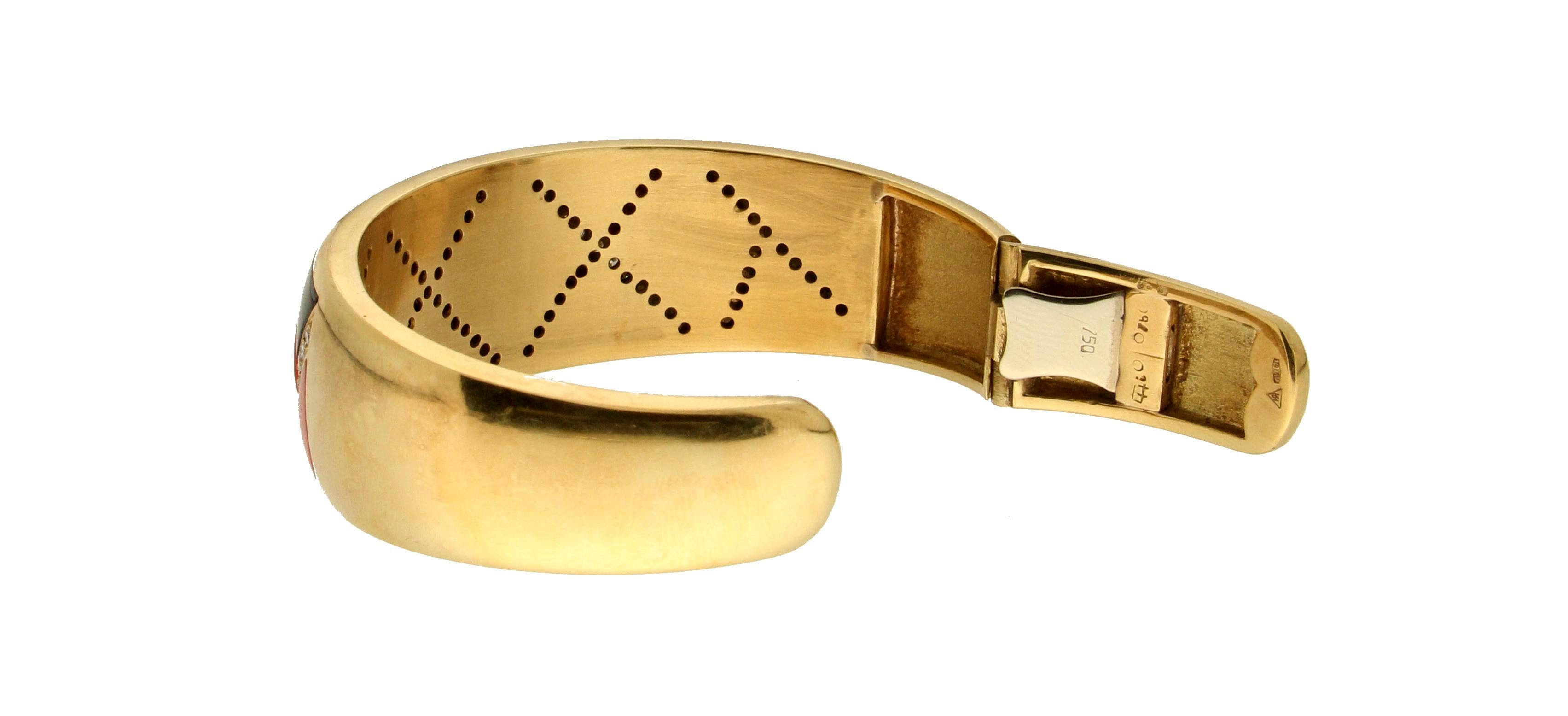 Mixed Cut Handcraft Stefan Hafner 18 Karat Yellow Gold Diamond Onyx Coral Clamper Bracelet