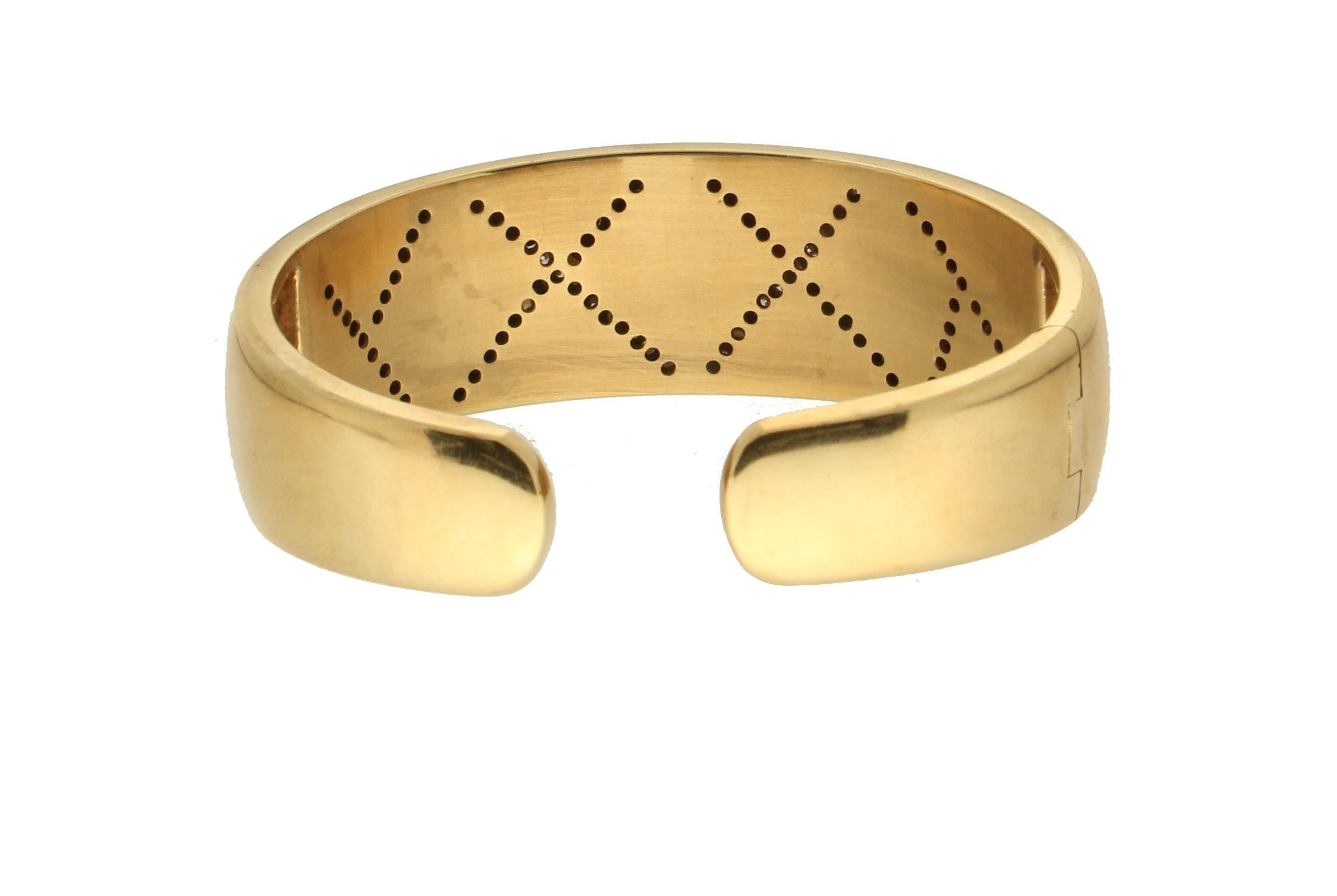 Women's or Men's Handcraft Stefan Hafner 18 Karat Yellow Gold Diamond Onyx Coral Clamper Bracelet