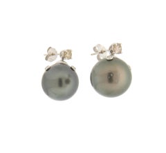 Handcraft Tahiti Pearls 18 Karat White Gold Diamonds Stud Earrings