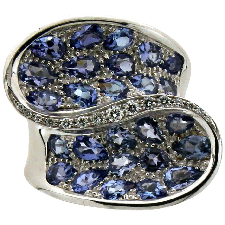 Bague cocktail artisanale en or blanc 18 carats avec tanzanite et diamants