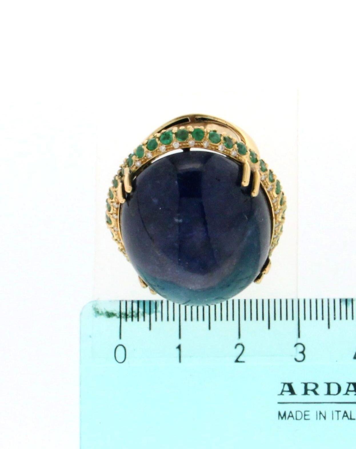 Handcraft Tanzanite 18 Karat Yellow Gold Diamonds Emeralds Cocktail Ring For Sale 1