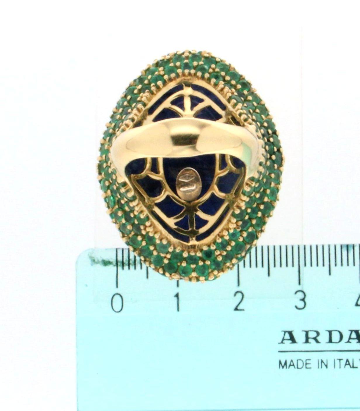 Handcraft Tanzanite 18 Karat Yellow Gold Diamonds Emeralds Cocktail Ring For Sale 2