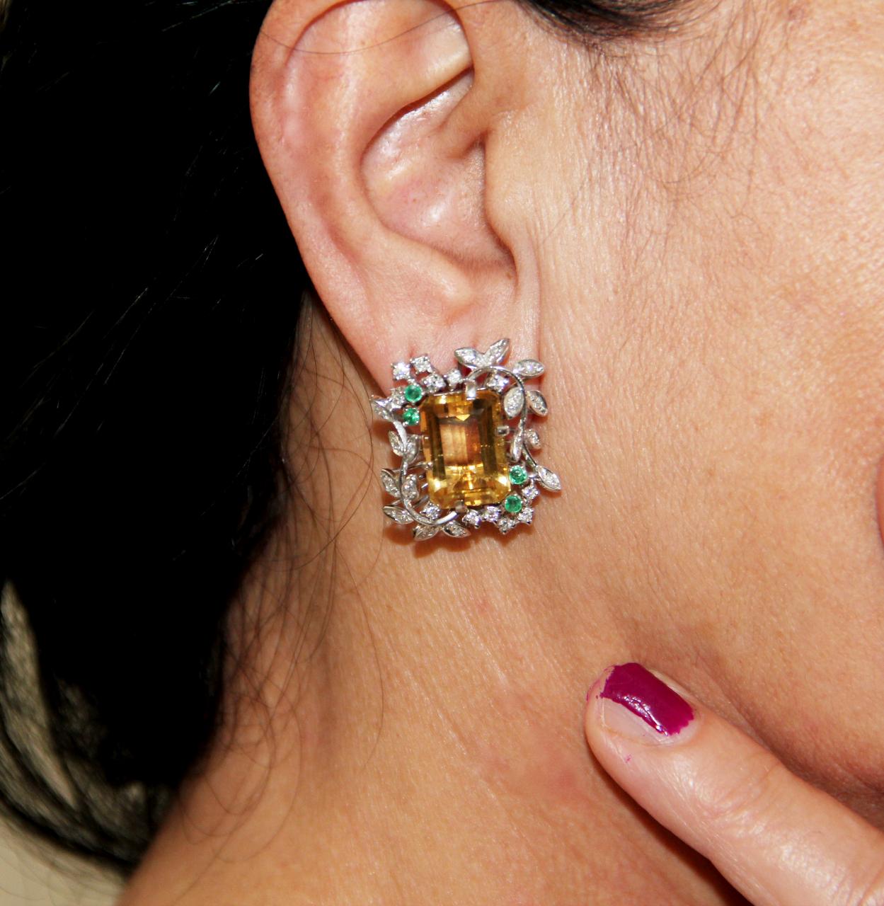 Handcraft Topaz 18 Karat White Gold Diamonds Emeralds Stud Earrings For Sale 2