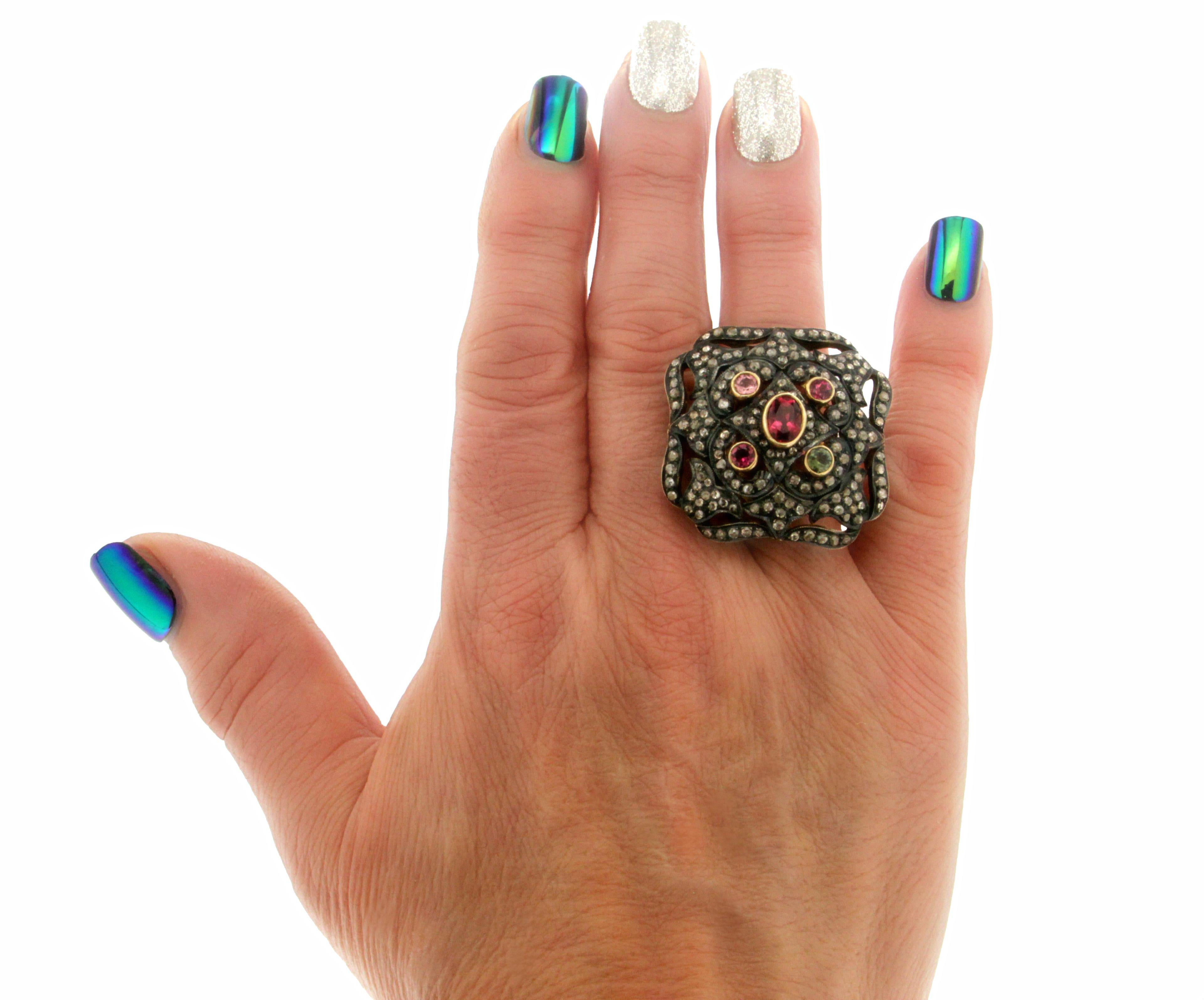 Bague cocktail artisanale en or jaune 14 carats avec tourmaline et diamants en vente 6