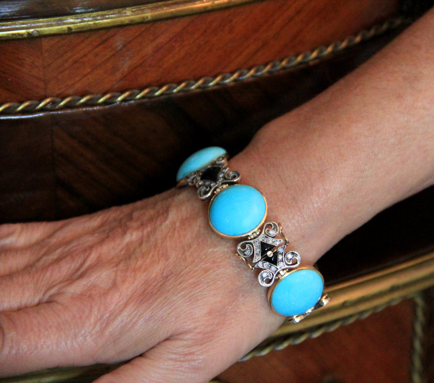 Handcraft Turquoise 14 Karat Yellow Gold Onyx Diamonds Cuff Bracelet For Sale 3