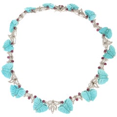 Collier ras du cou artisanal en or blanc 18 carats avec turquoises, diamants et rubis