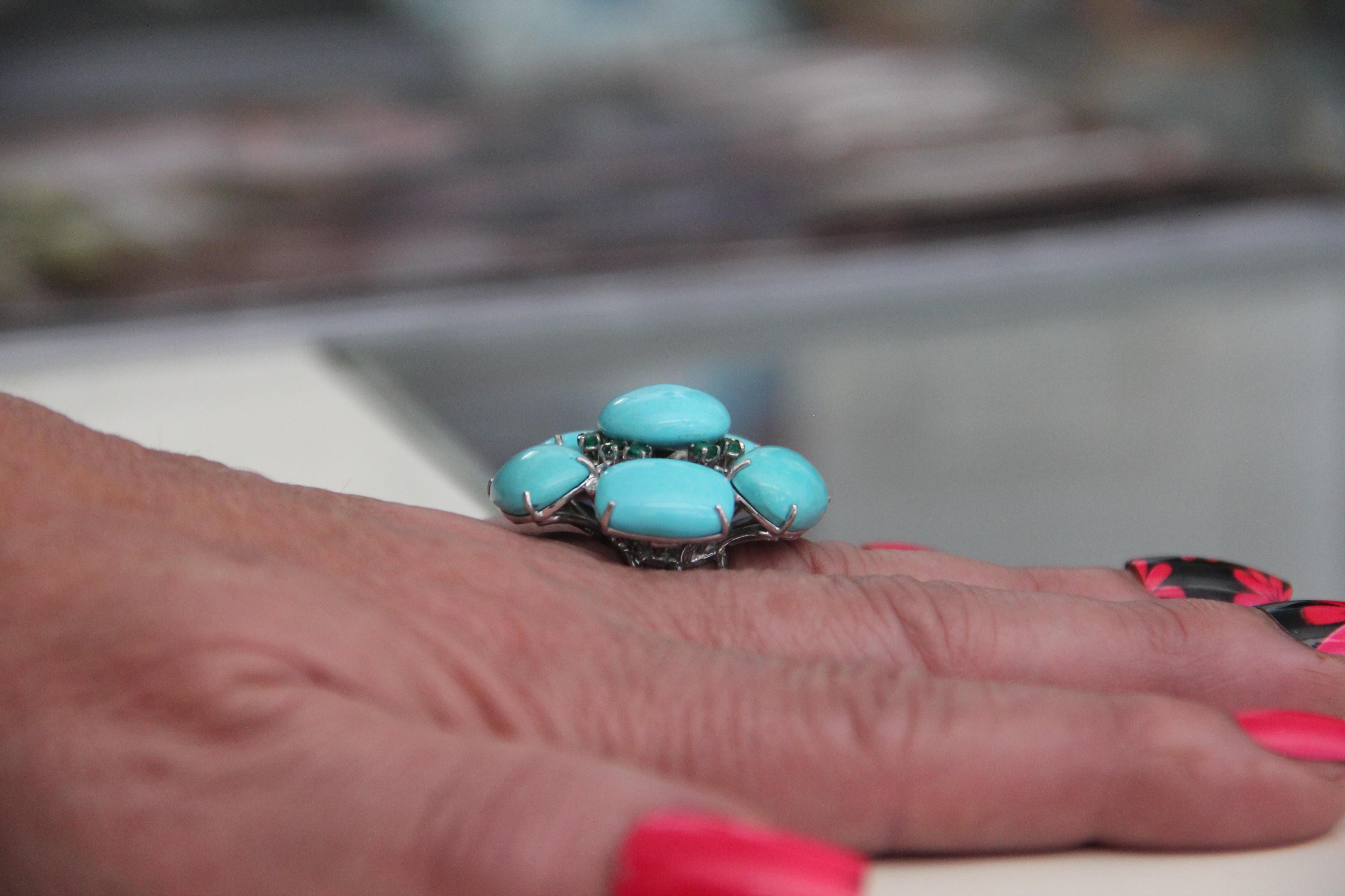 Handcraft Turquoise 18 Karat White Gold Emerald Cocktail Ring For Sale 5