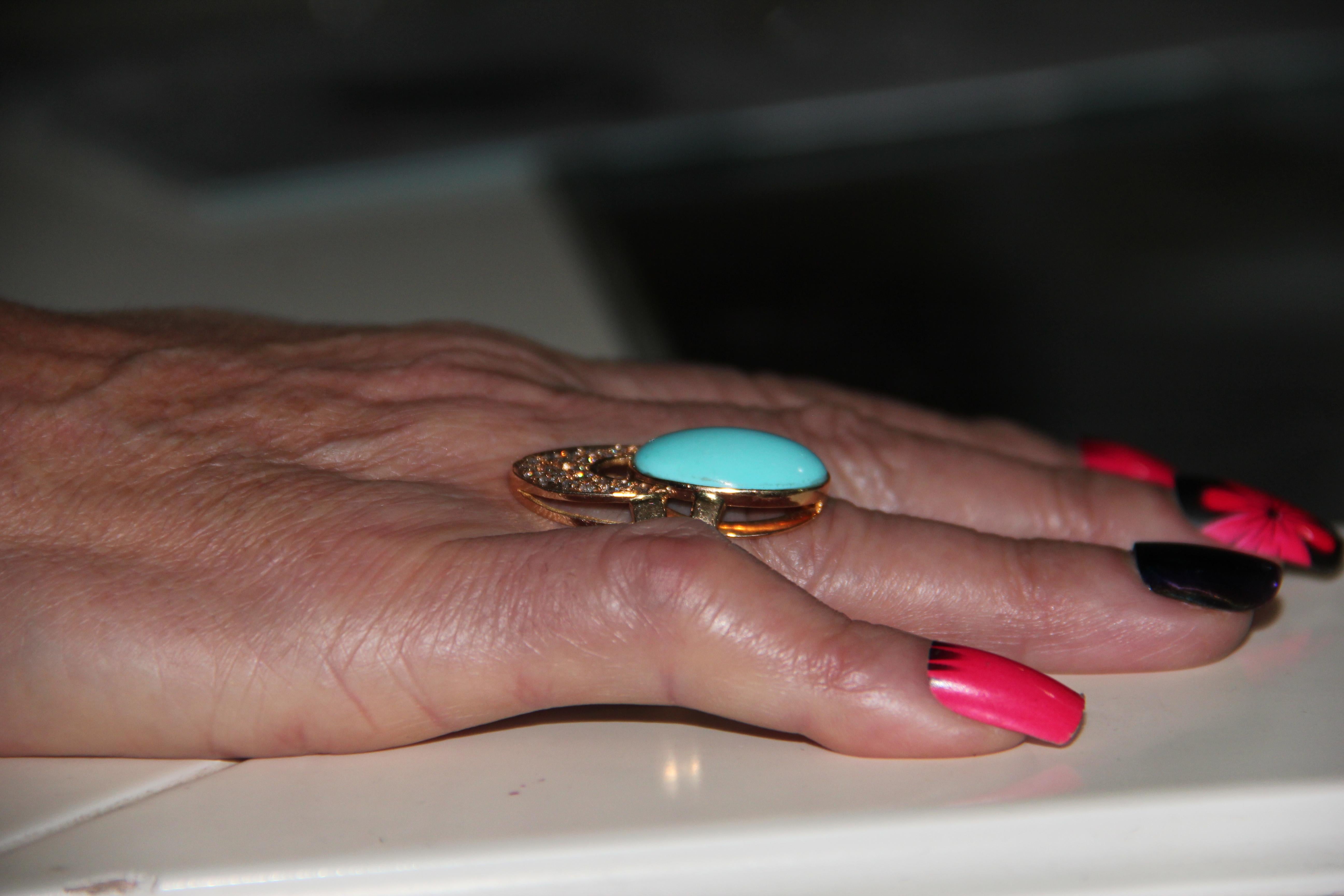 Handcraft Turquoise 18 Karat Yellow Gold Diamonds Cocktail Ring For Sale 5
