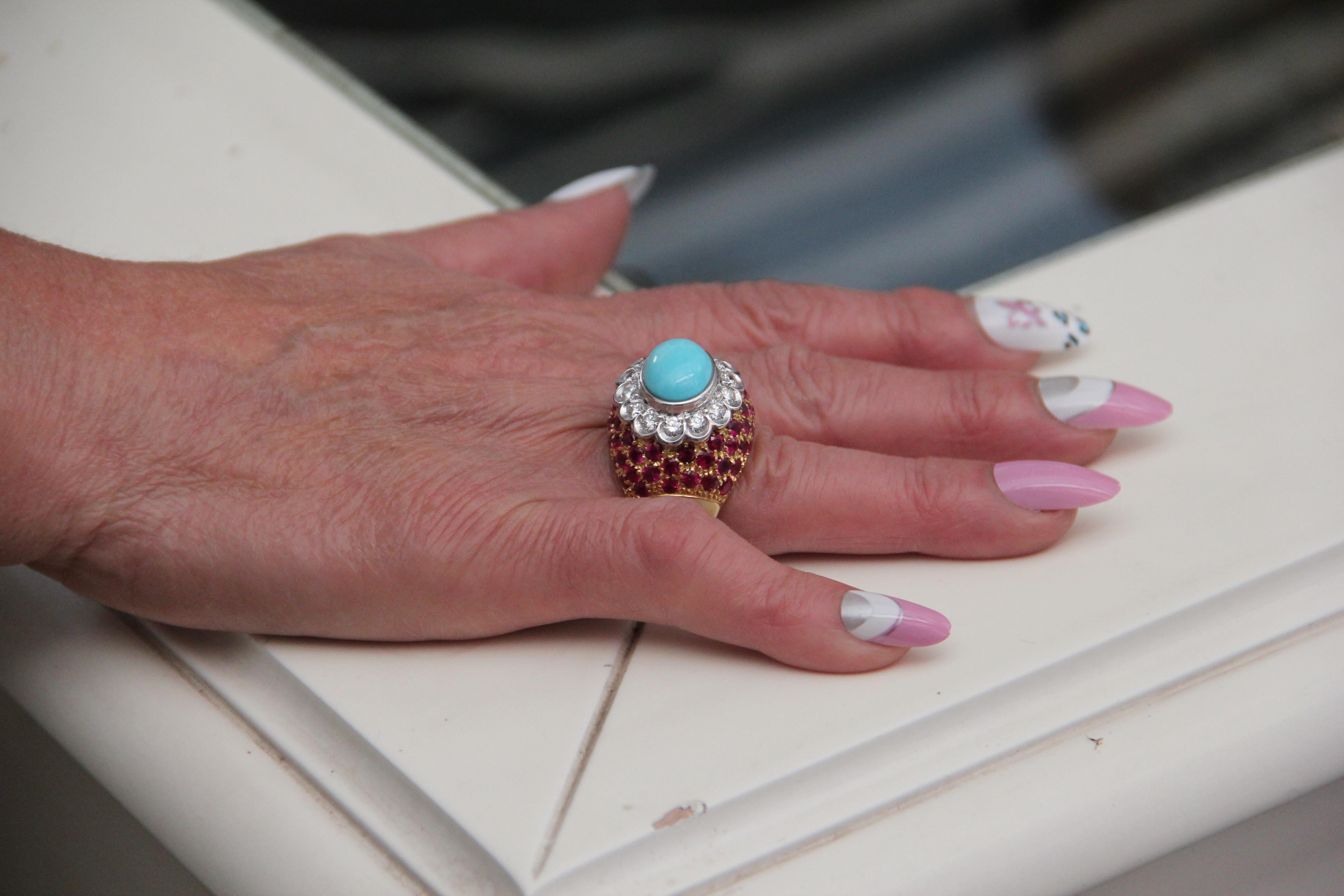 Bague cocktail artisanale en or jaune 18 carats avec turquoise, diamants et rubis 9