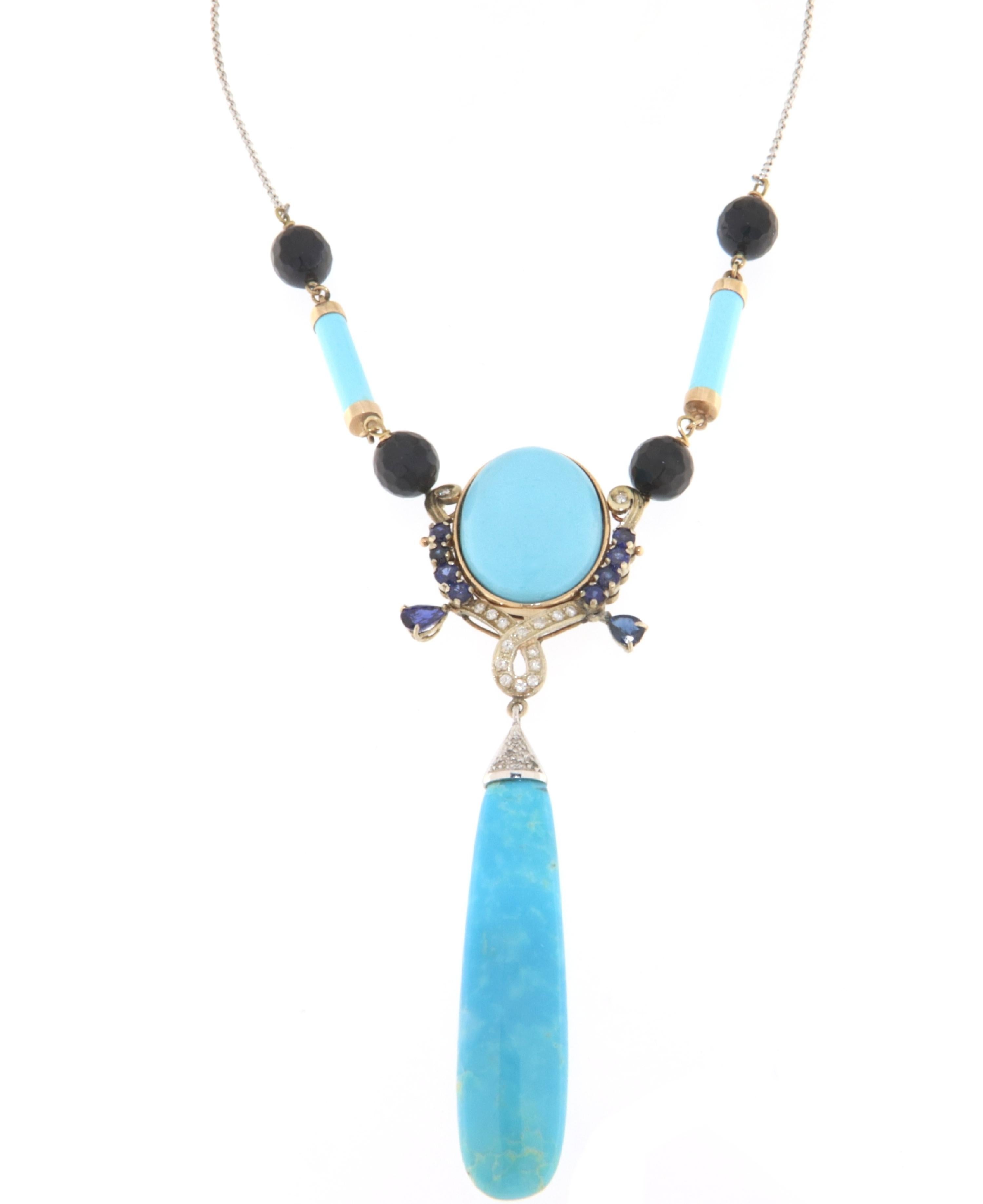 Taille brillant Collier à pendentifs en or jaune 18 carats diamants saphirs et turquoise Handcraft en vente