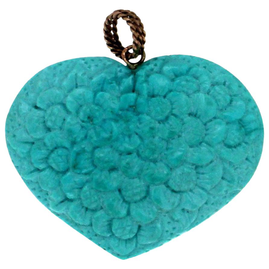 Handcraft Turquoise Heart 14 Karat Yellow Gold Pendant Necklace For Sale