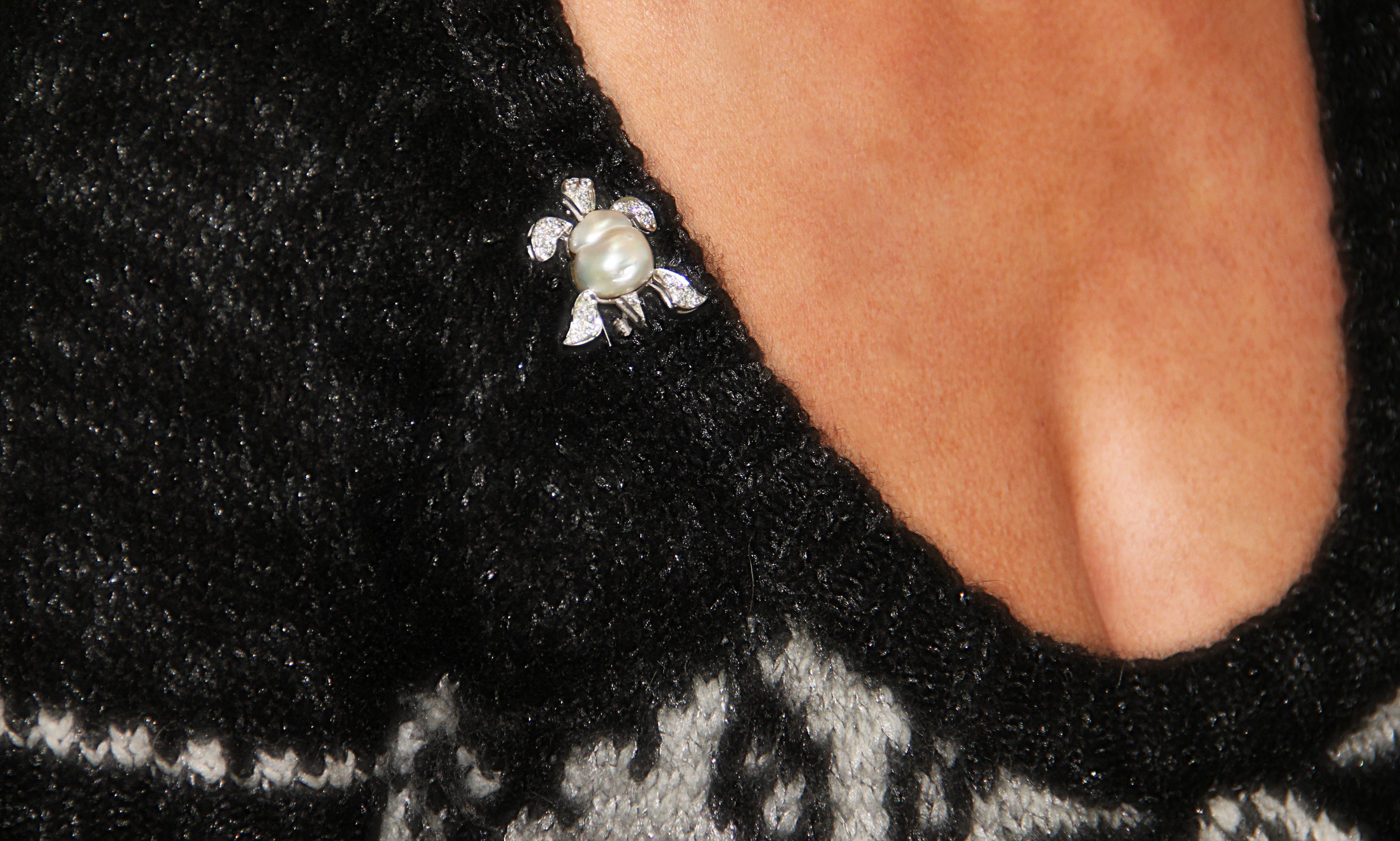 Artisan Handcraft Turtle 18 Karat White Gold Diamonds Australian Baroque Pearl Brooch For Sale
