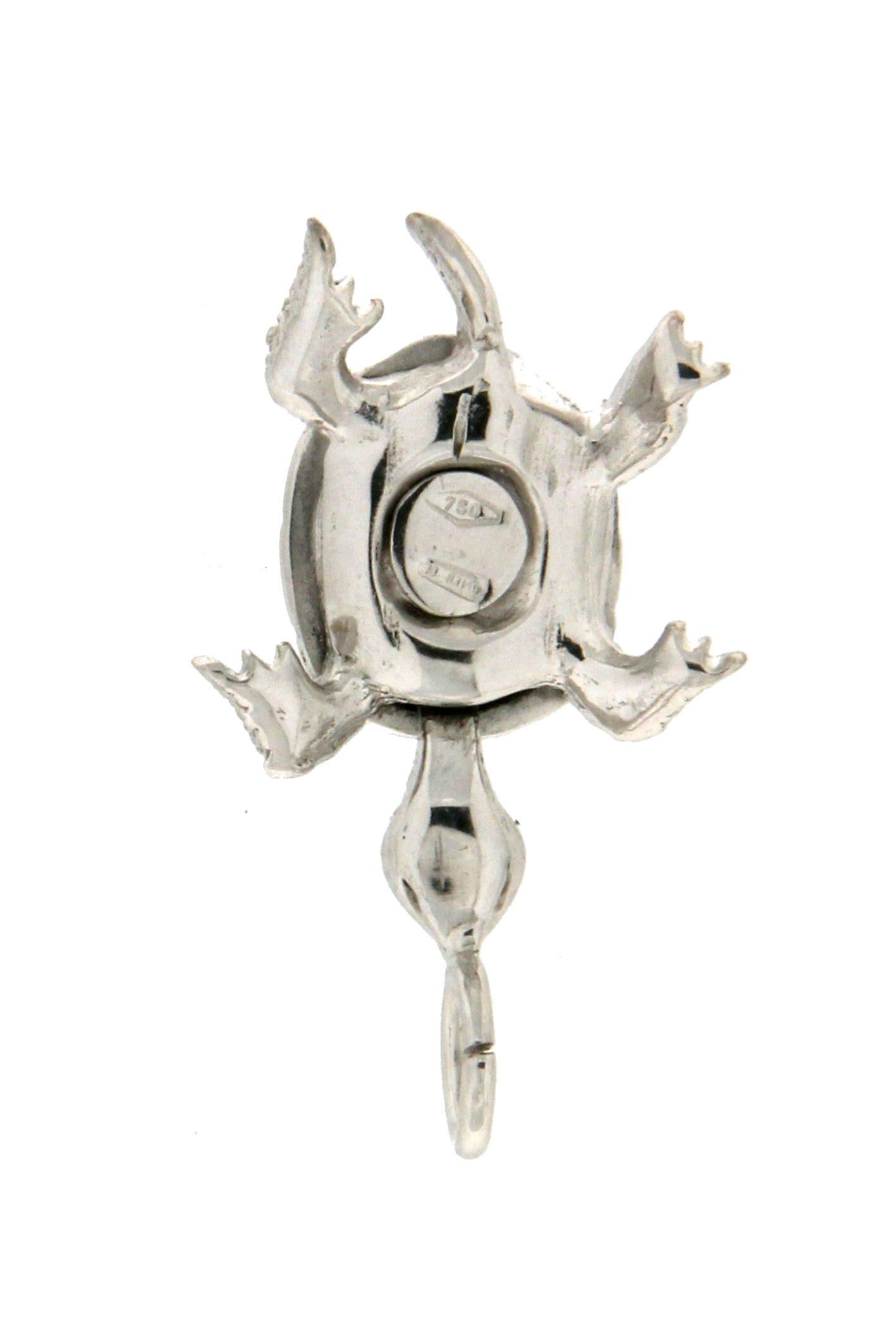 Handcraft Turtle 18 Karat White Gold Diamonds Pendant Necklace In New Condition For Sale In Marcianise, IT