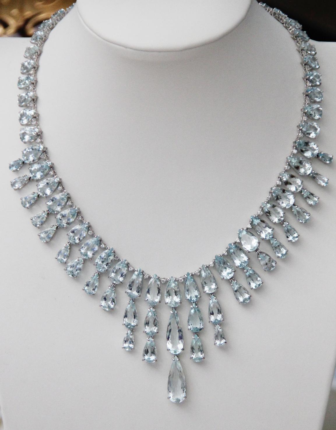 Handcraft White Gold 18 Carats Brazilian Aquamarines Diamonds Drop Necklace For Sale 10