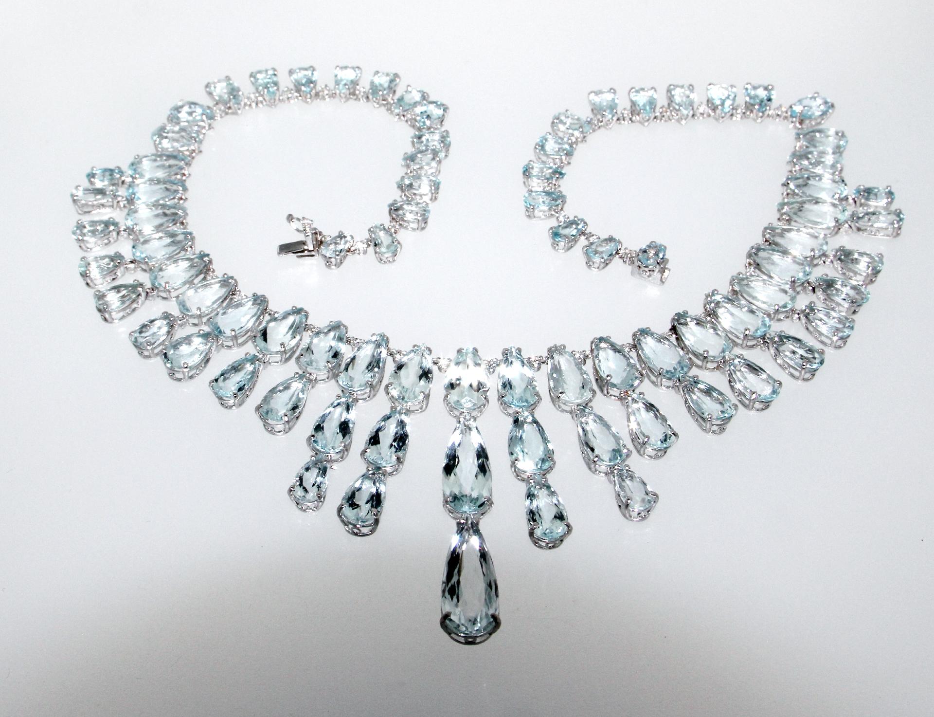 Artisan Handcraft White Gold 18 Carats Brazilian Aquamarines Diamonds Drop Necklace For Sale