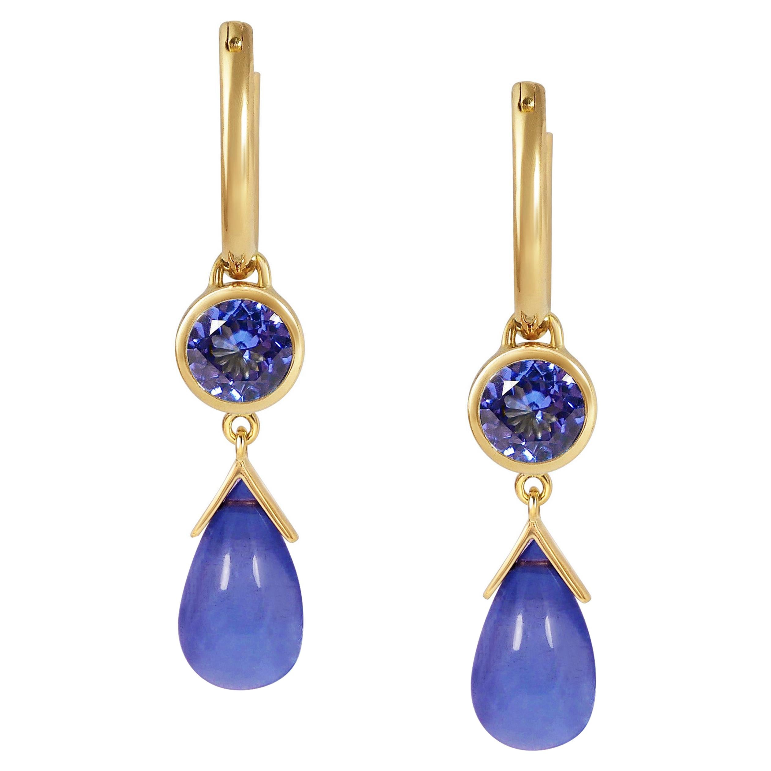 Handcrafted 1.10 & 4.00 Carats Tanzanite 18 Karat Yellow Gold Drop Earrings For Sale