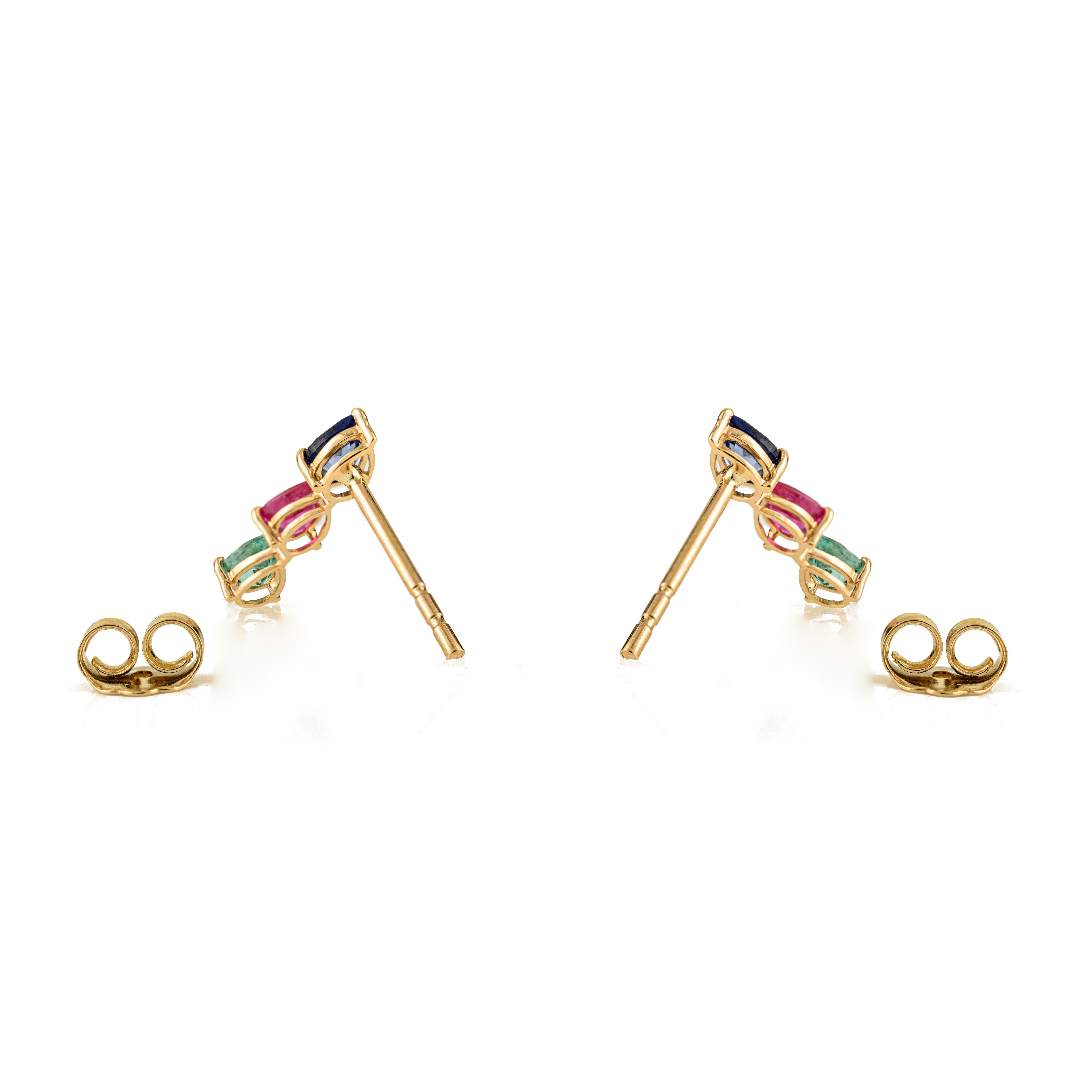 Boucles d'oreilles pendantes en or jaune 14K de 1.18Ct Emeraude Rubis & Saphir Bleu Neuf - En vente à New York, NY