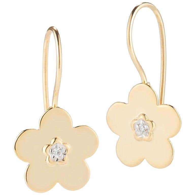 Handcrafted 14 Karat Yellow Gold Flower Earrings For Sale at 1stDibs
