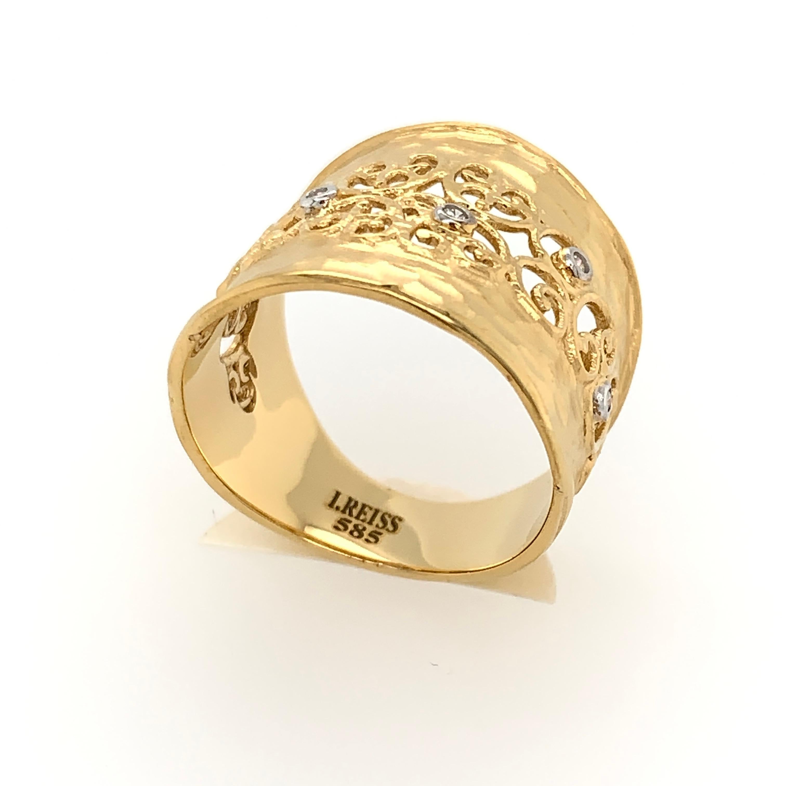 For Sale:  Handcrafted 14 Karat Yellow Gold Hammered Filigree Cigar Ring 4