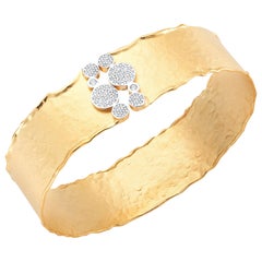 Bracelet manchette étroit martelé en or jaune 14 carats, fabriqué à la main