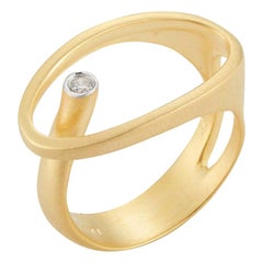 Handcrafted 14 Karat Yellow Gold Open Oval Ring