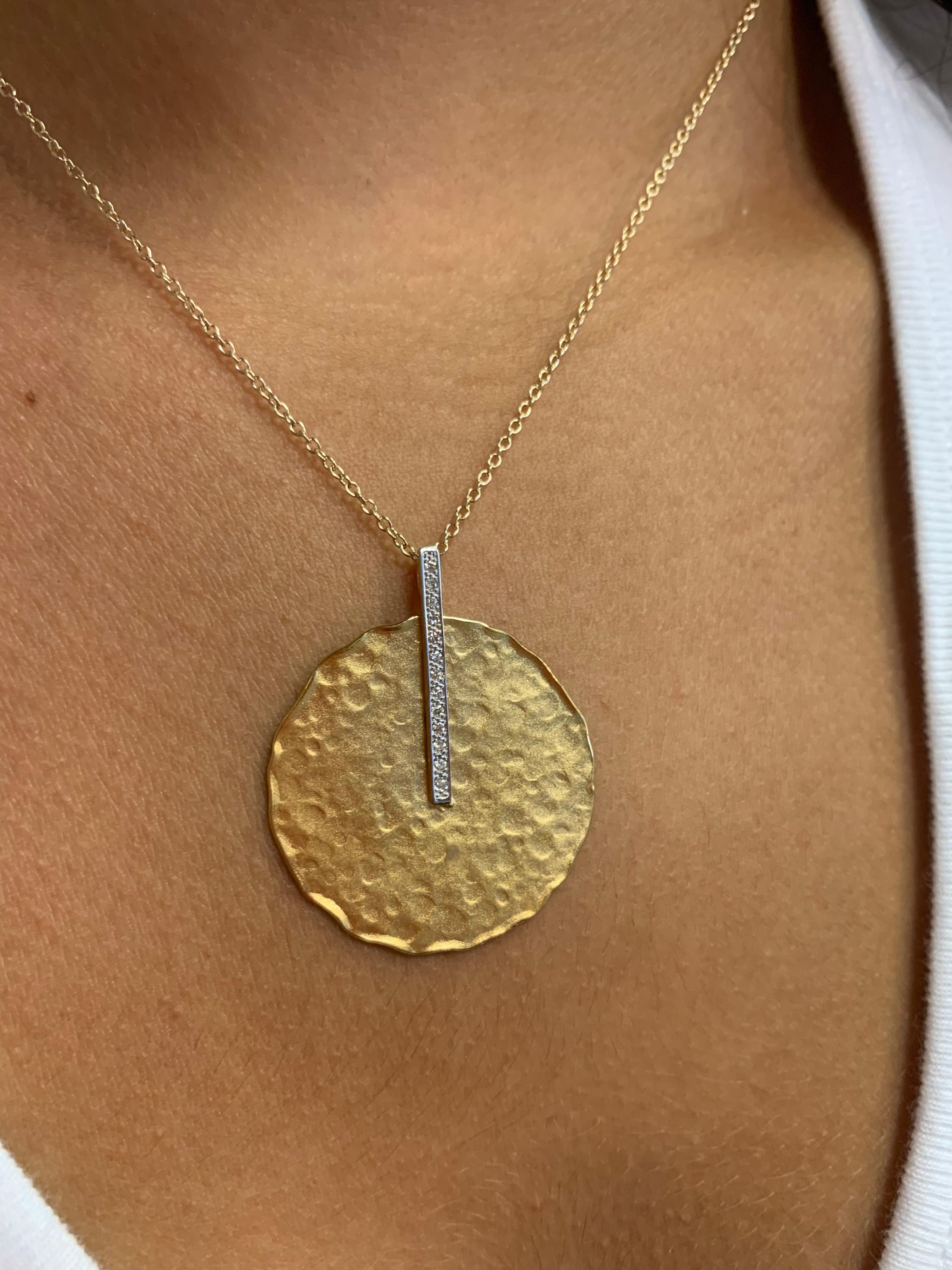 Handcrafted 14 Karat Yellow Gold Round-Shaped Hammered Pendant In New Condition For Sale In Great Neck, NY