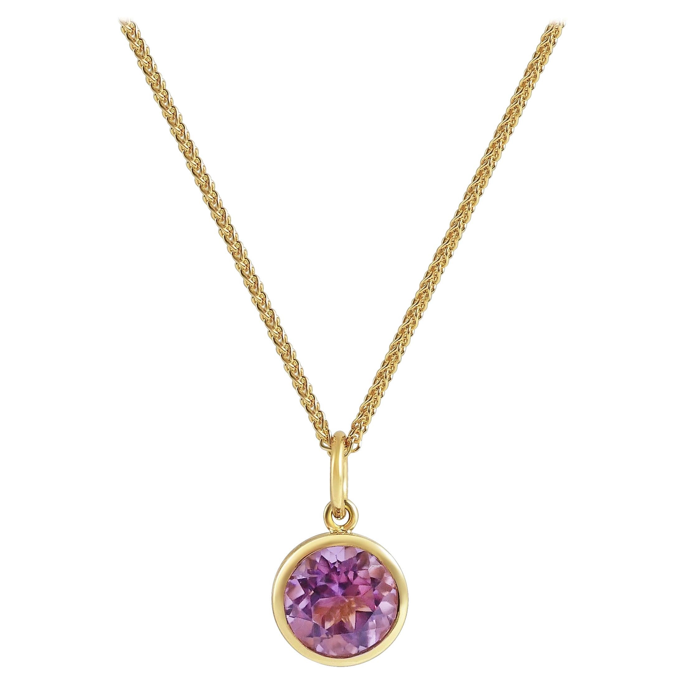 Handcrafted 1.20 Carat Amethyst 18 Karat Yellow Gold Pendant Necklace For Sale