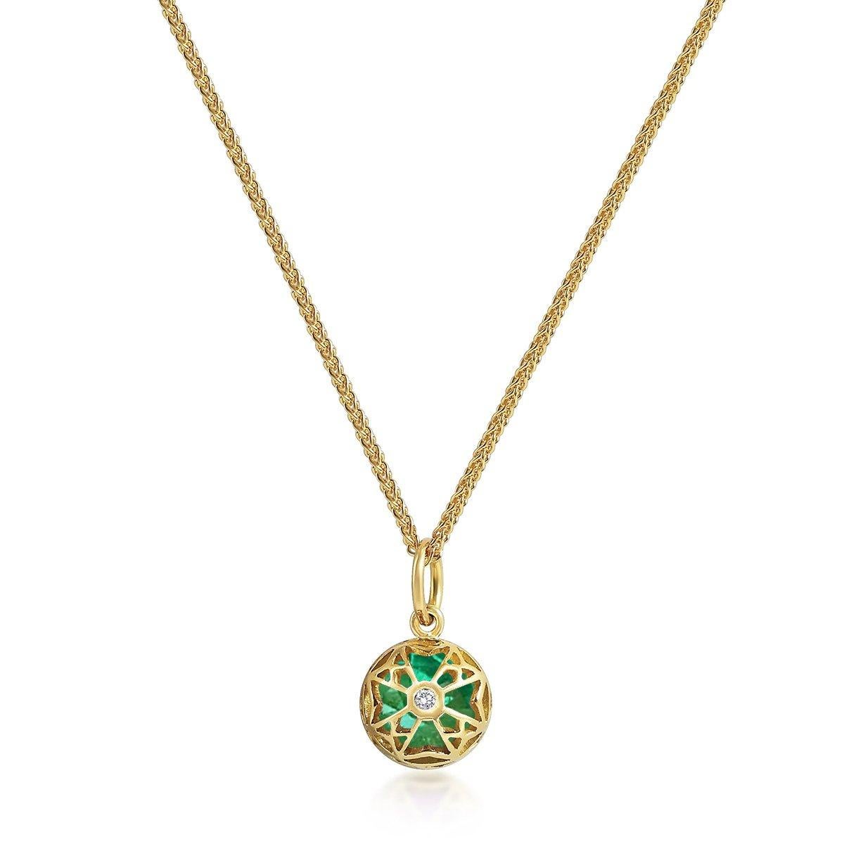Handcrafted 1.00 Carat Emerald 18 Karat Yellow Gold Pendant Necklace. The 7mm natural stone is set in our iconic hand pierced gold lace to let the light through. Our pendants are the ideal gift. 

Here presented on our finely knitted gold chains.