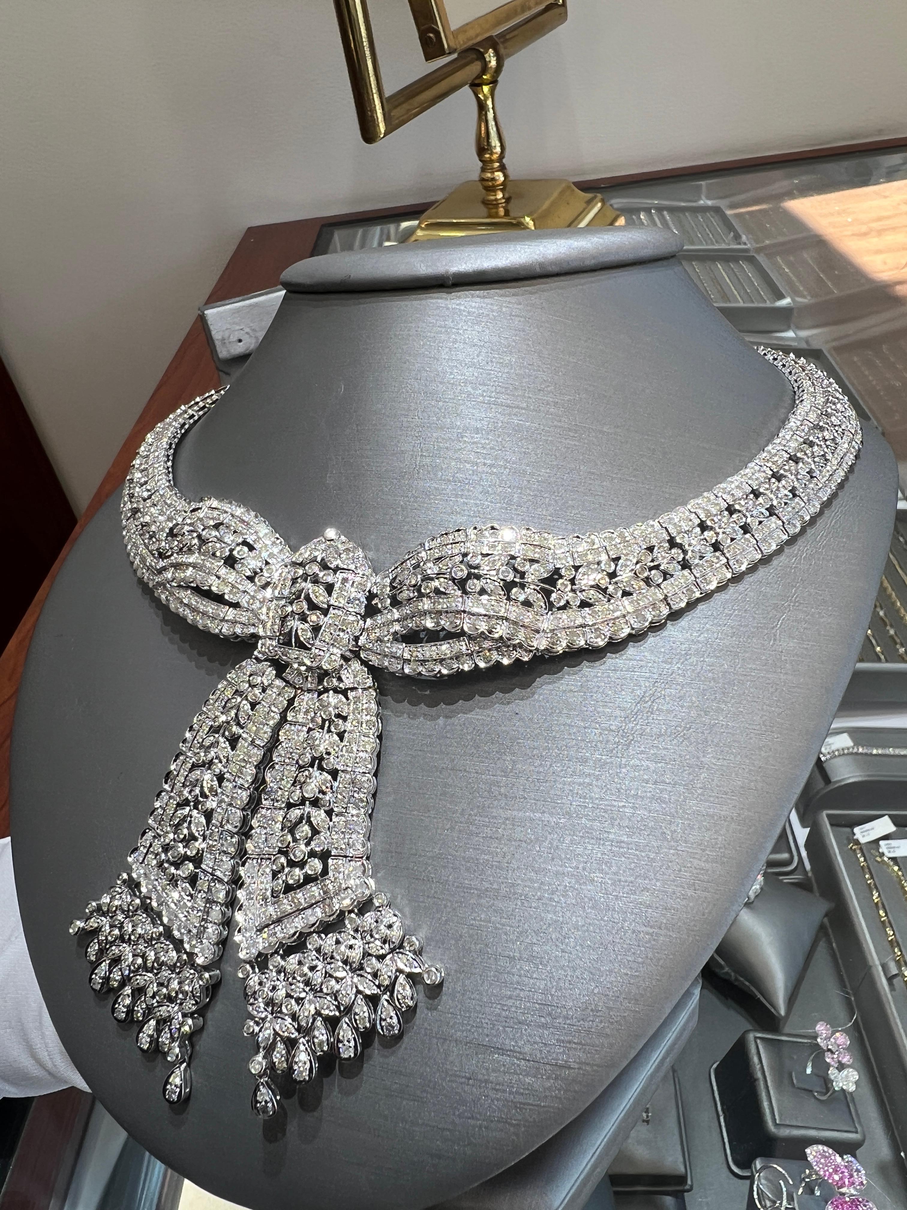Collana con fiocco Art Deco Belle Époque da 15,00 carati realizzata a mano in oro bianco 18 carati in vendita 4
