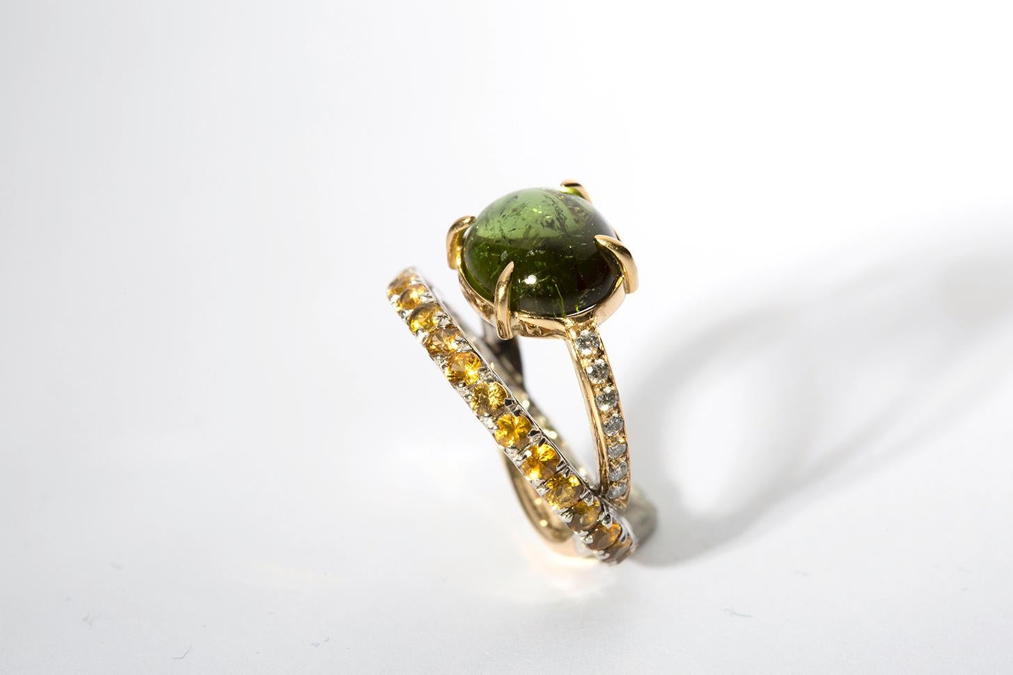 Modern 18 K Gold 4.26 karat Green Tourmaline 0.10 Karat Diamonds Sapphires Ring For Sale 1
