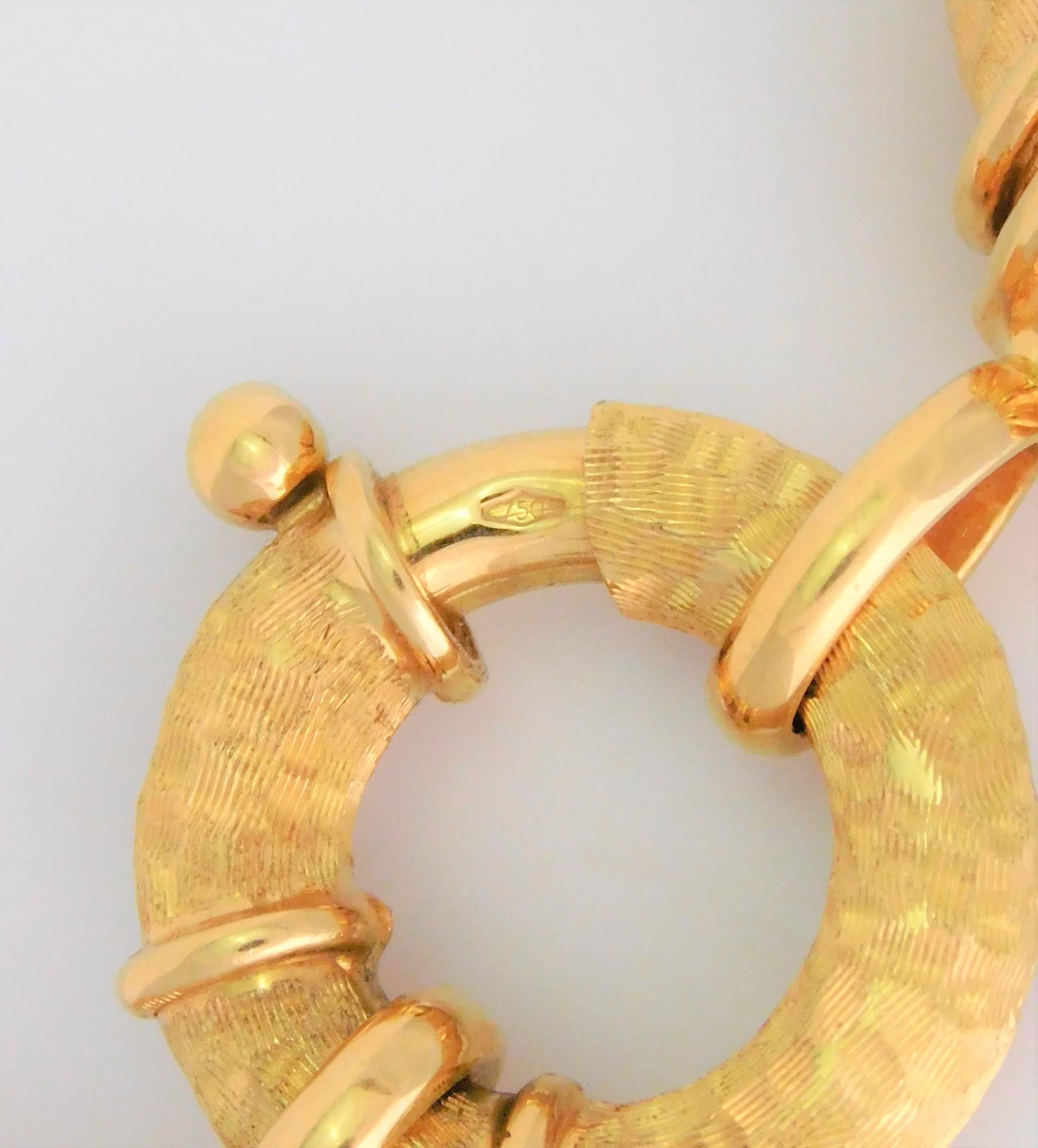 Handcrafted 18 Karat Gold Hammered Link Bracelet In Excellent Condition For Sale In Metairie, LA