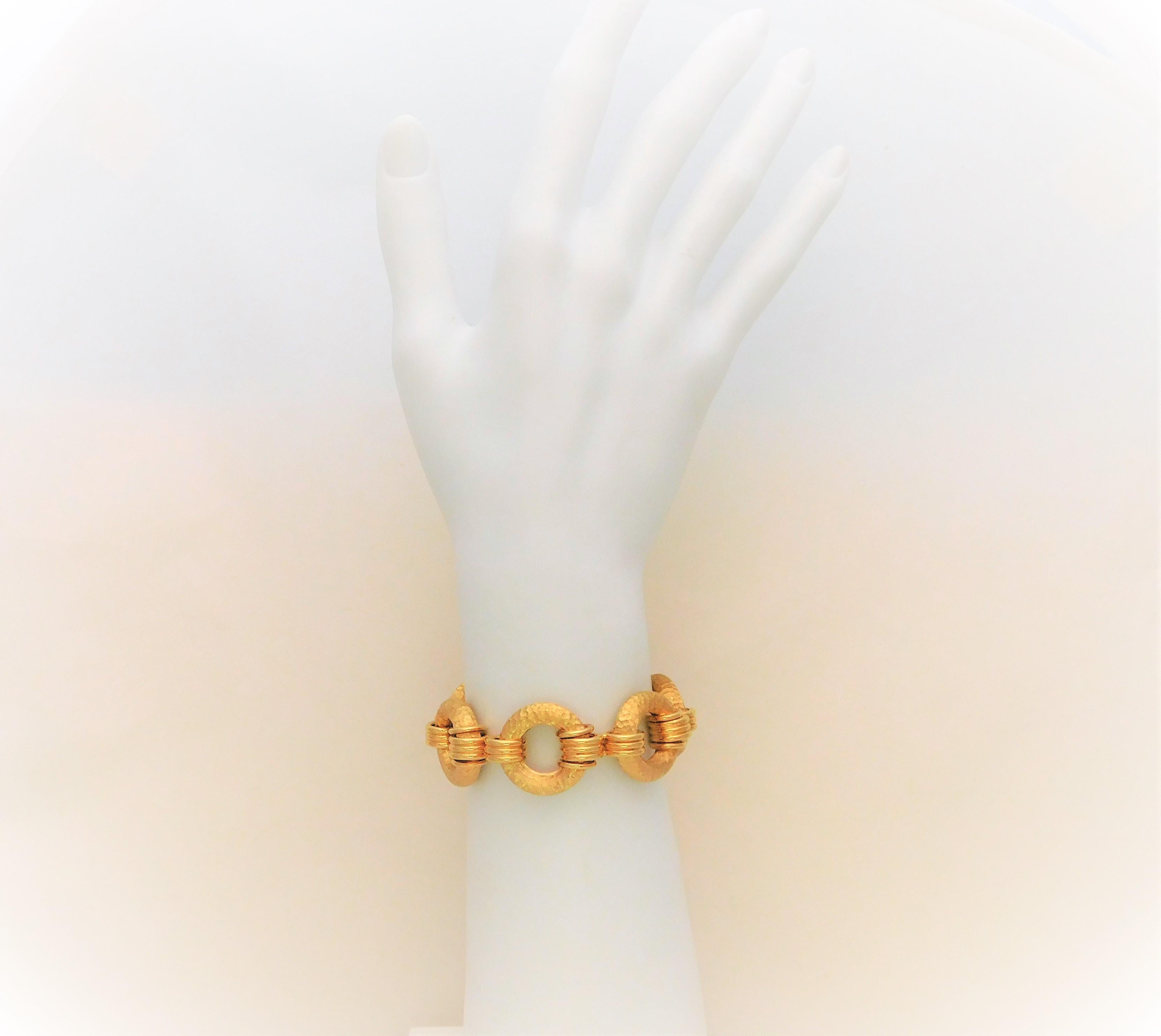 Women's or Men's Handcrafted 18 Karat Gold Hammered Link Bracelet For Sale