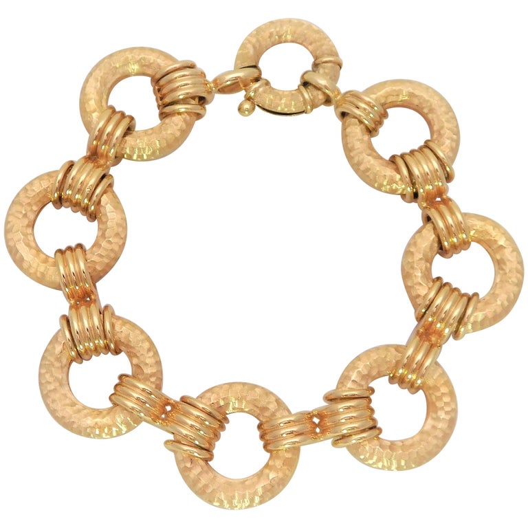 Handcrafted 18 Karat Gold Hammered Link Bracelet For Sale at 1stDibs