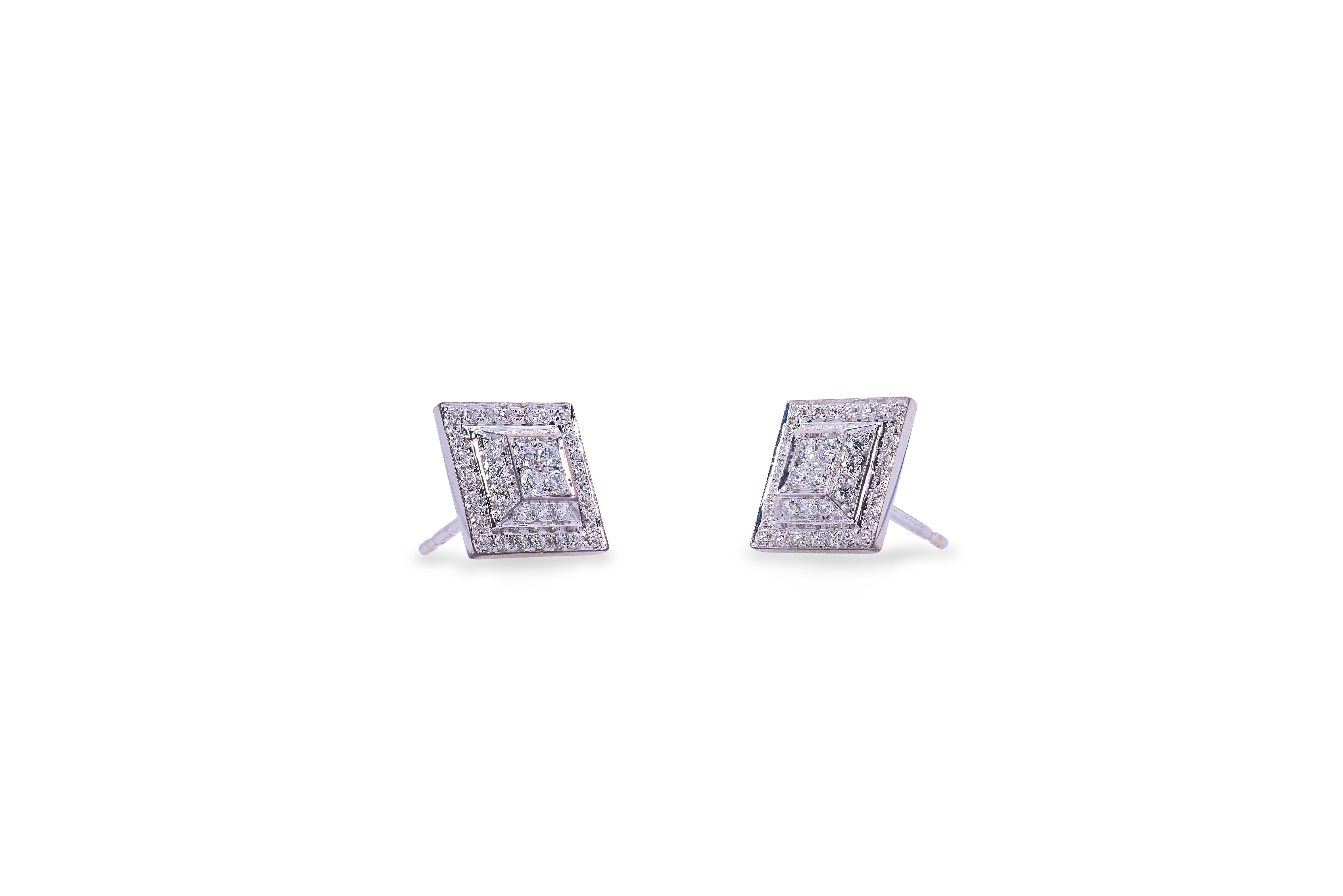 Clous d'oreilles « Square » en or blanc 18 carats et diamants blancs de 1 carat, fabriqués à la main en vente 2