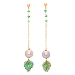 Handcrafted 18 Karat Yellow Gold 0.12 Karat Emerald Green Agate Leaves Earrings