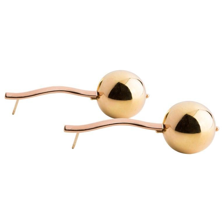 Artisan Handcrafted 18 Karat Yellow Gold Sun Globes Dangle Modern Design Earrings For Sale