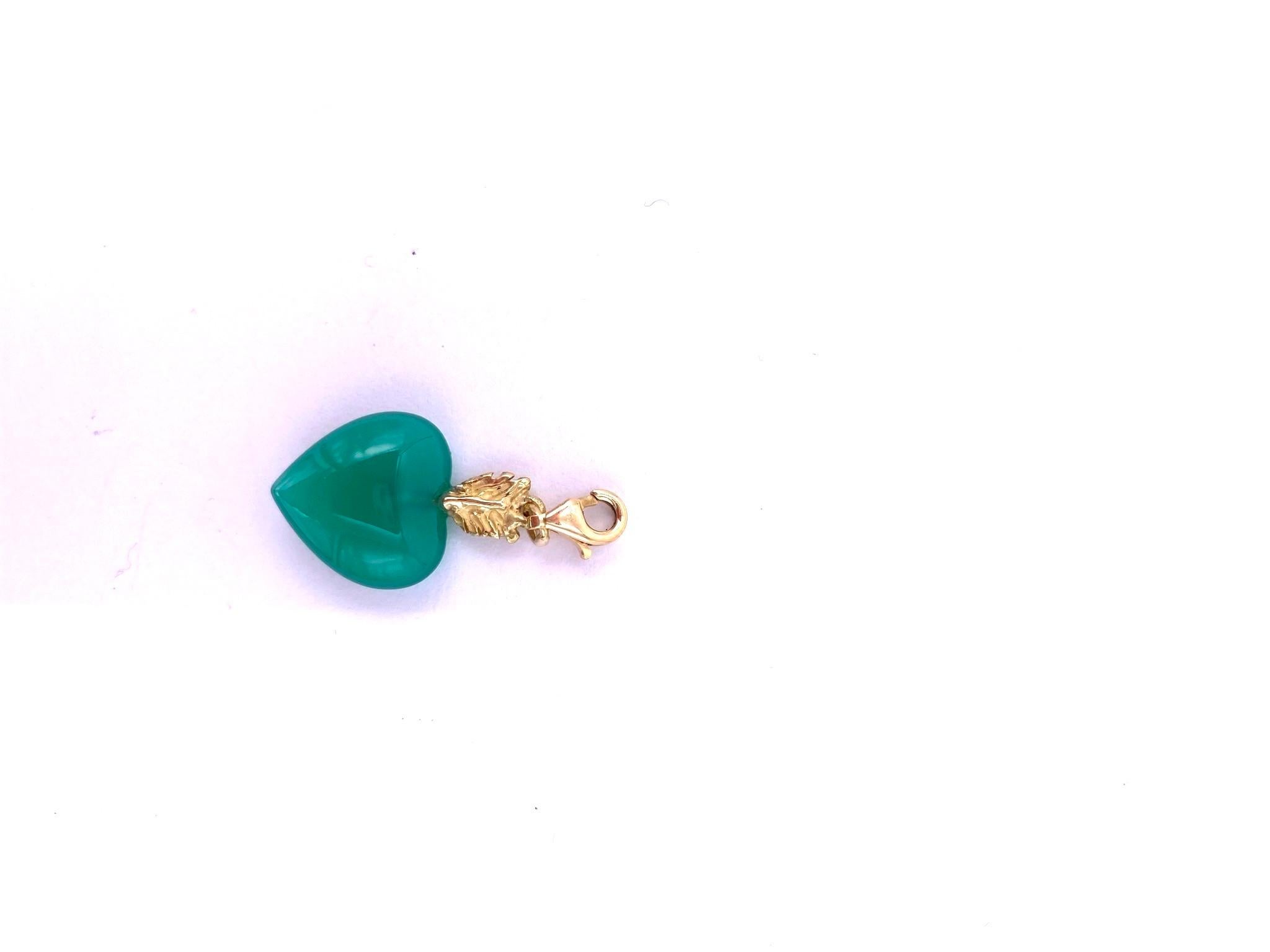Heart Cut Charme 18 Karats Gold Green Agate Heart Shape Love Feather Handcrafted Pendant For Sale