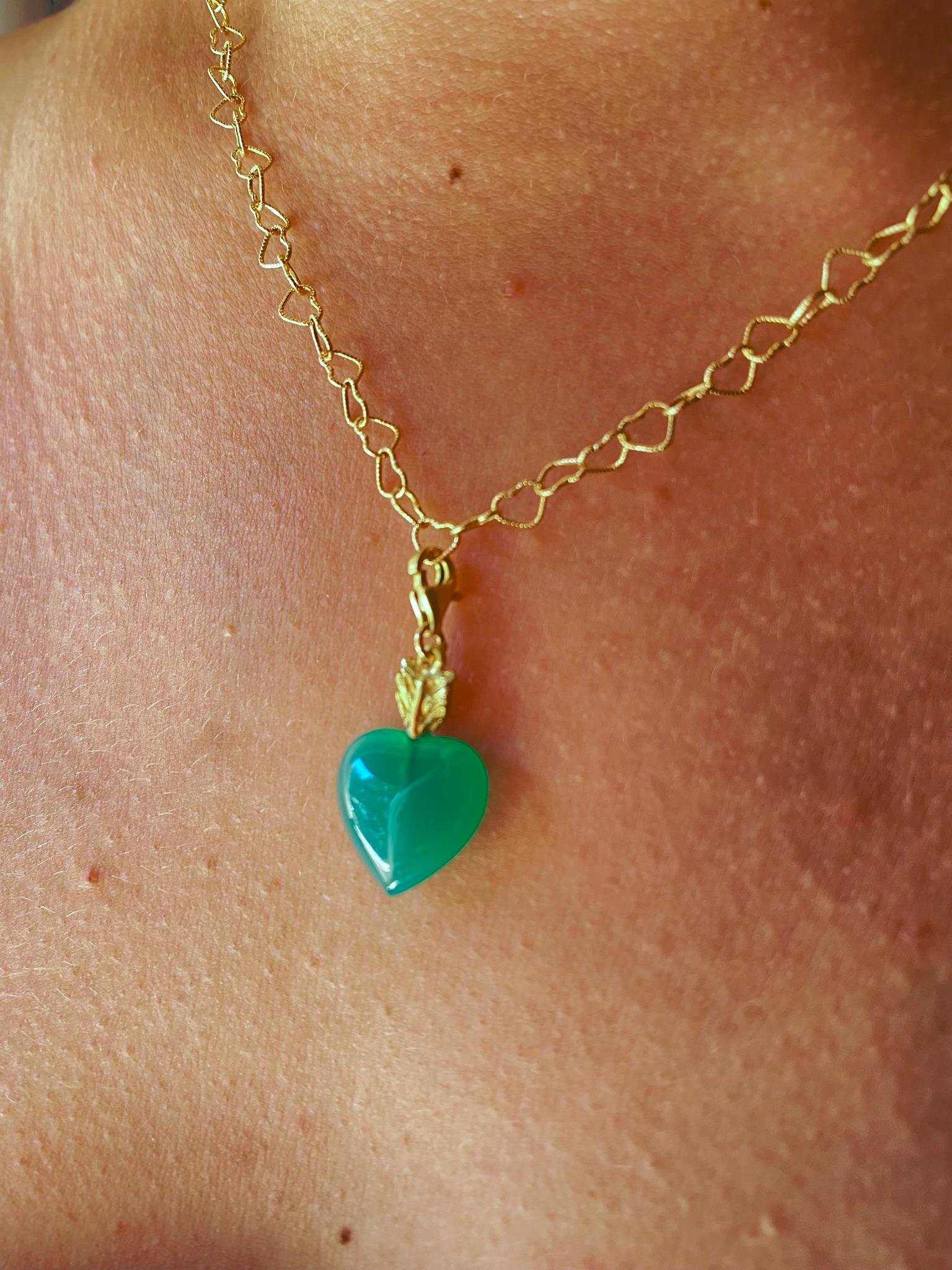 Heart Cut Charm 18 Karats Gold Green Agate Heart Shape Love Feather Handcrafted Pendant