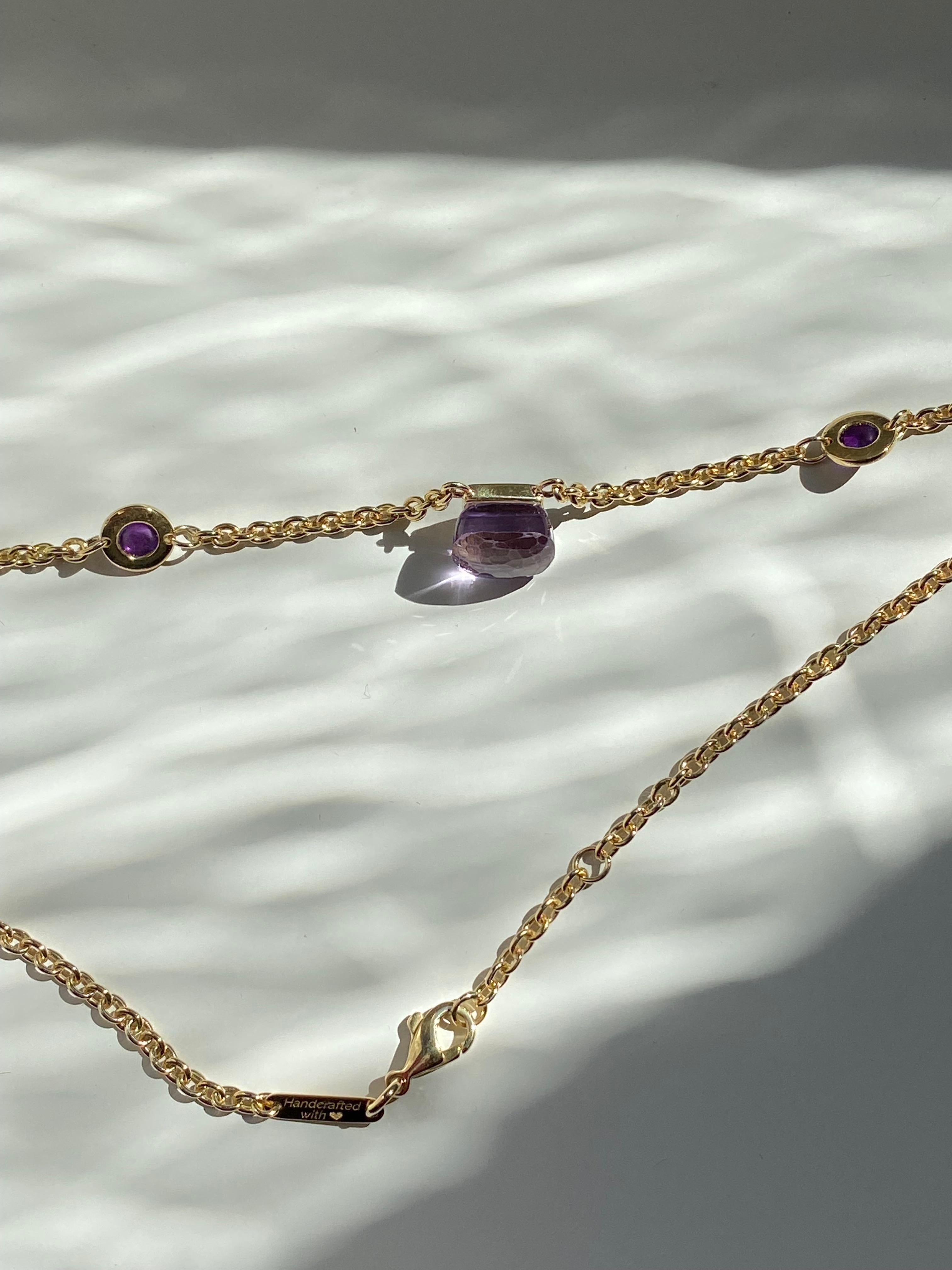 Handcrafted 18 Karats Yellow Gold Cabochon Amethyst Design Chain Necklace For Sale 4