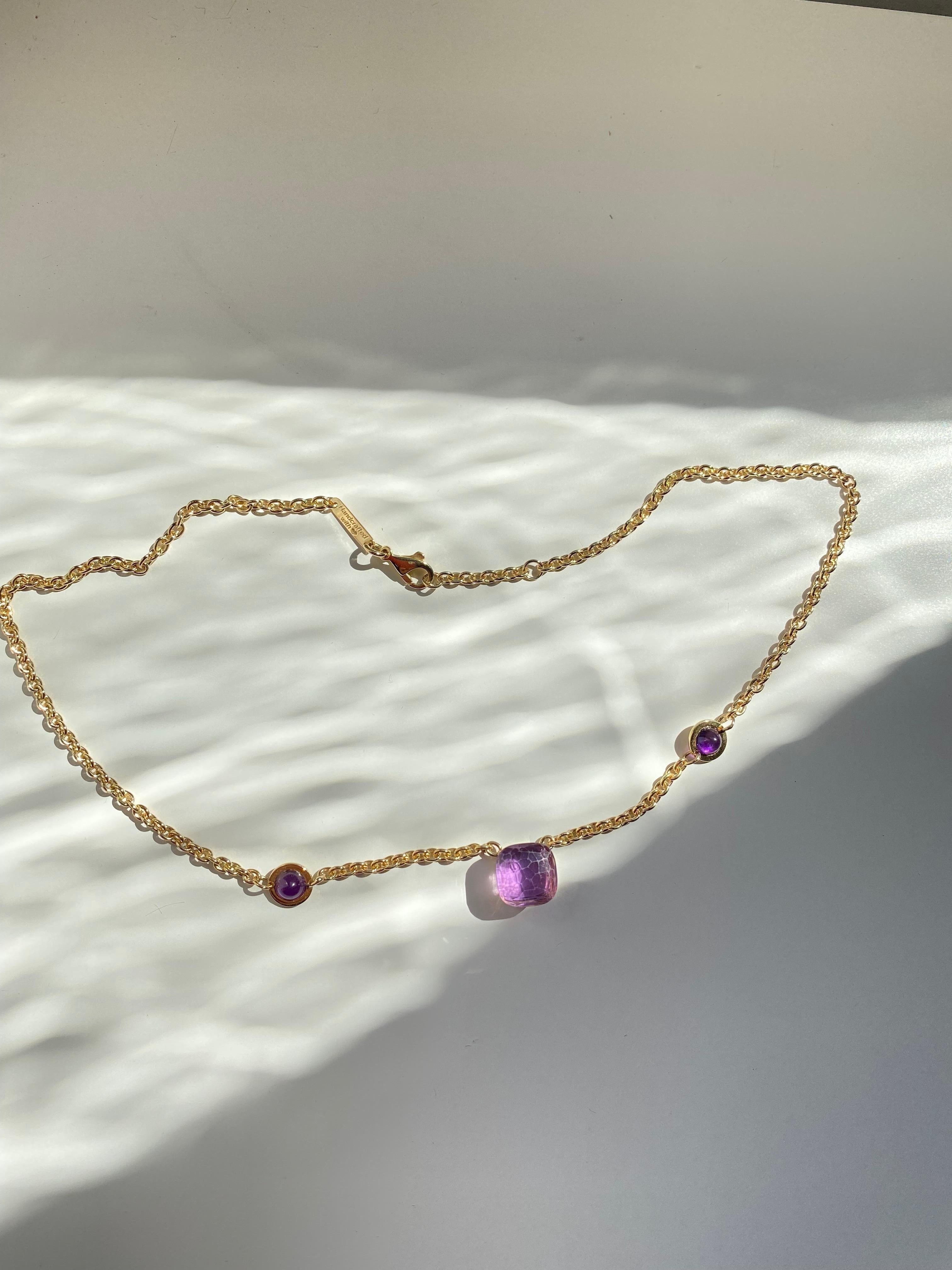 Mixed Cut Handcrafted 18 Karats Yellow Gold Cabochon Amethyst Design Chain Necklace For Sale