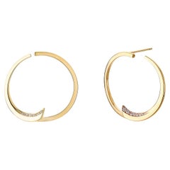 Boucles d'oreilles en or 18 carats avec diamants, fabriquées à la main - Design Classic avec une touche de Modernité