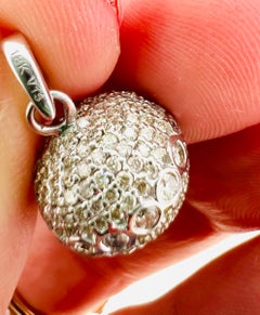 Handcrafted 18k White Gold, 1.7 ct Diamond Encrusted Pendant