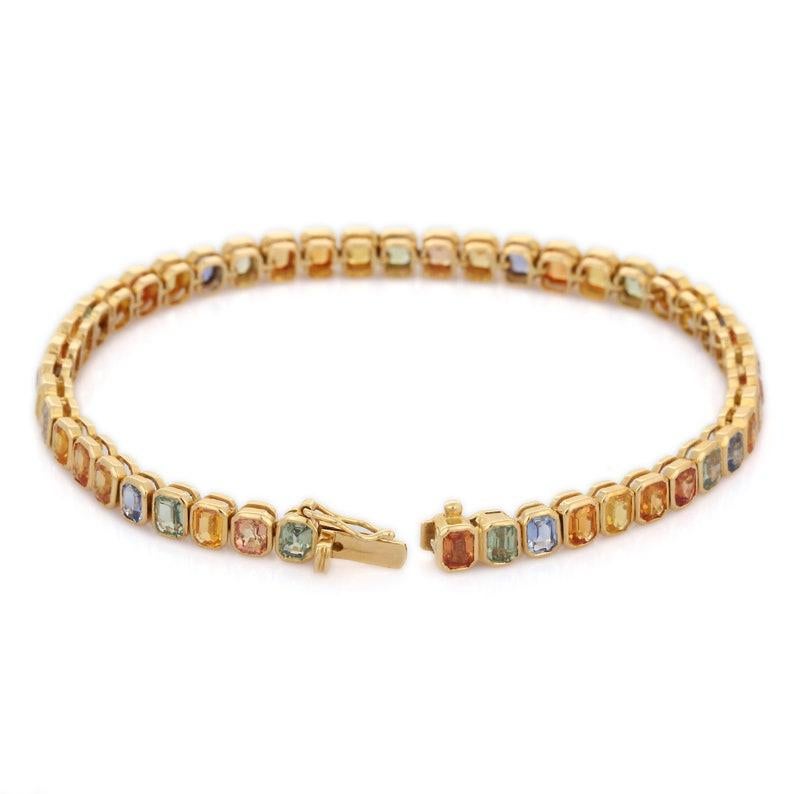 Handgefertigtes 18kt massives Gelbgold 10,85 Karat Multi-Sapphire-Tennisarmband (Kissenschliff) im Angebot