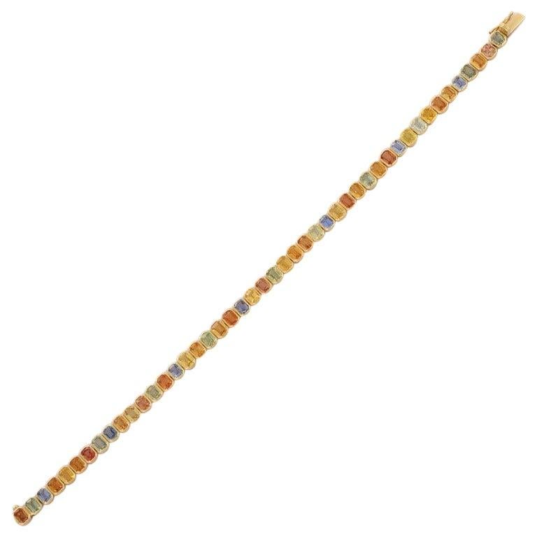 Handgefertigtes 18kt massives Gelbgold 10,85 Karat Multi-Sapphire-Tennisarmband im Angebot 1