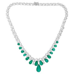 Collar Gargantilla Artesanal Esmeralda de Zambia 23.04ct Diamantes 18.60ct Oro 18k