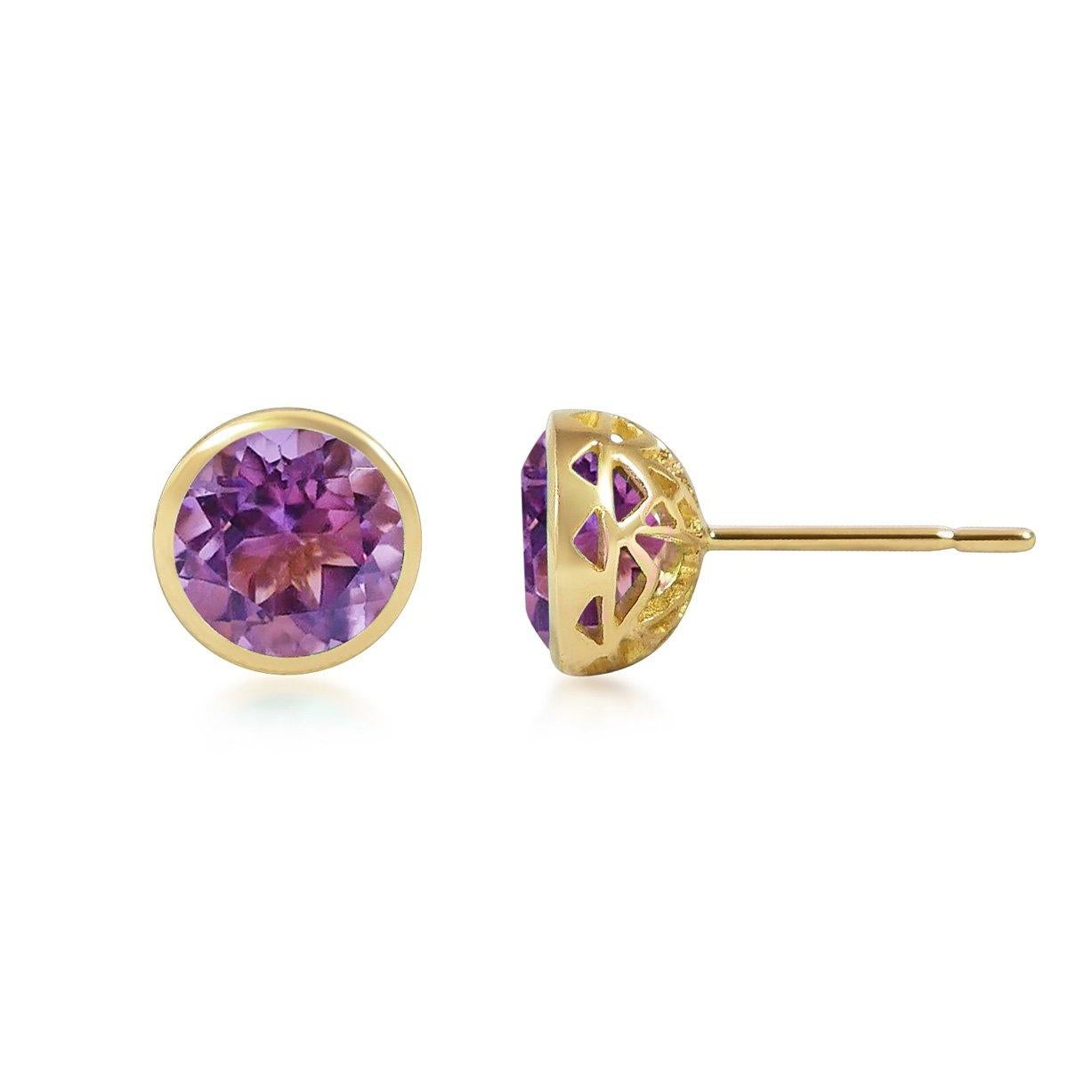 Round Cut Handcrafted 2.40 Carats Amethyst 18 Karat Yellow Gold Stud Earrings For Sale